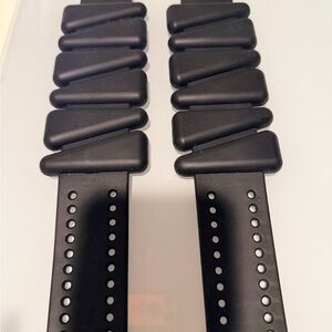 Black Silicone 2 lb Wrist Weights